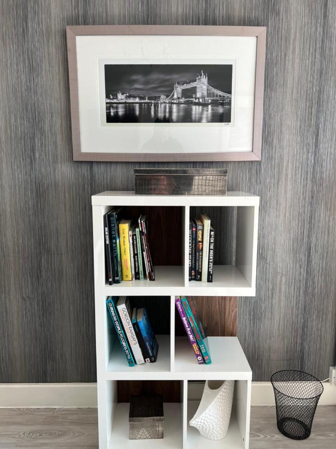 Apartamento Cityscape Serenity: 10Th Floor Oasis Near City Airport, Excel & 02 Londres Exterior foto